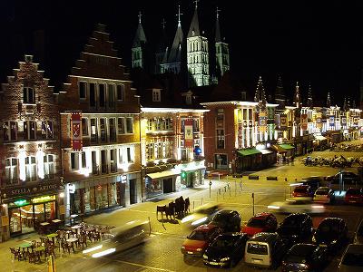 night illumination in Tournai